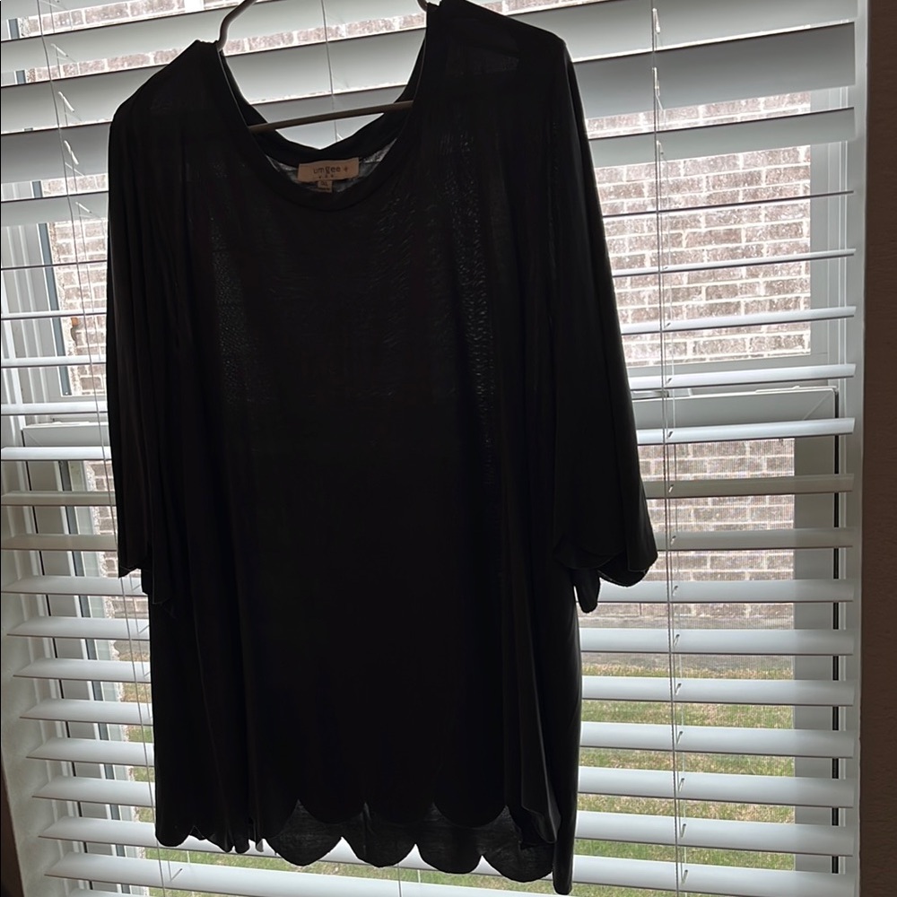 Scalloped Gray Women's Top